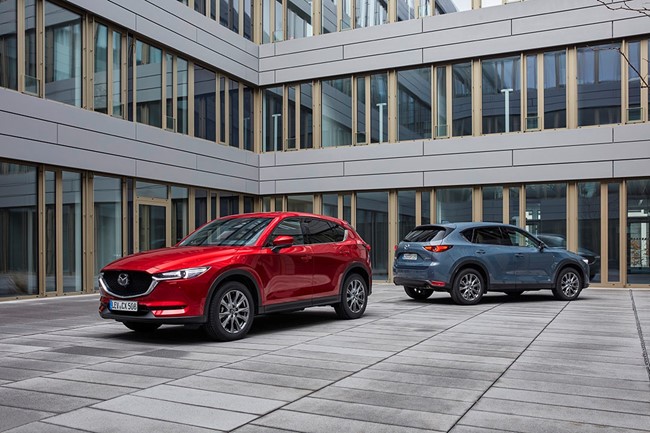 Mazda actualiza el CX-5, que se ofrece ahora con una pantalla central de 10,25 pulgadas