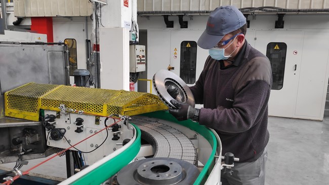 Nissan empieza a producir en Cantabria piezas para Sandero, Logan y Qashqai, con 7 millones invertidos