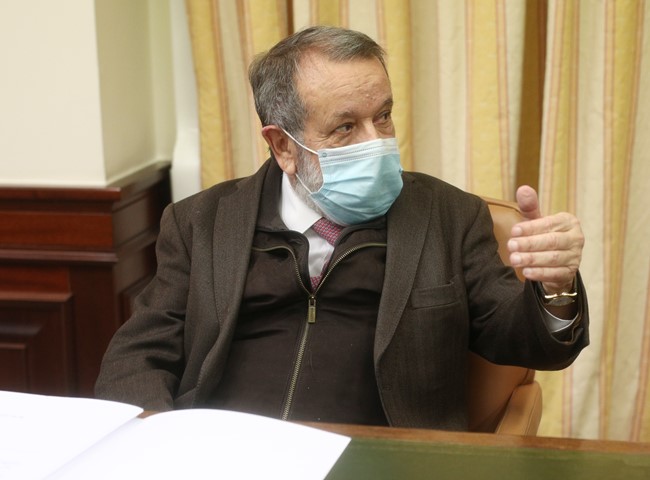 El Defensor del Pueblo pide información al Gobierno sobre los "problemas" para acceder al Plan Renove