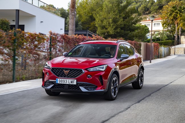 El 'español' Cupra Formentor recibe un nuevo motor gasolina de entrada a la gama, con 150 caballos
