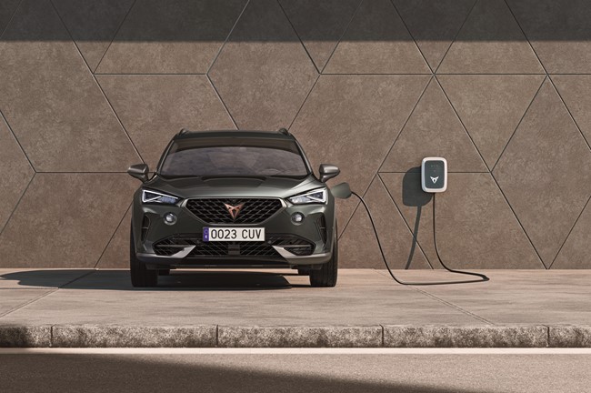 Los coches eléctricos representan ya el 5,4% del mercado europeo, con España a la cola, con un 2,1%