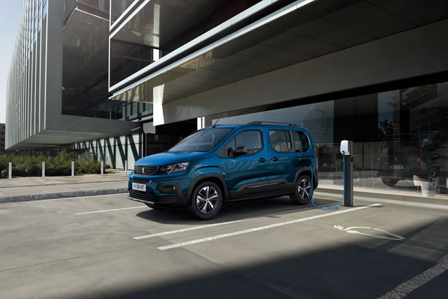 Peugeot lanzará en el segundo semestre el e-Rifter, fabricado en Vigo con 280 kilómetros de autonomía