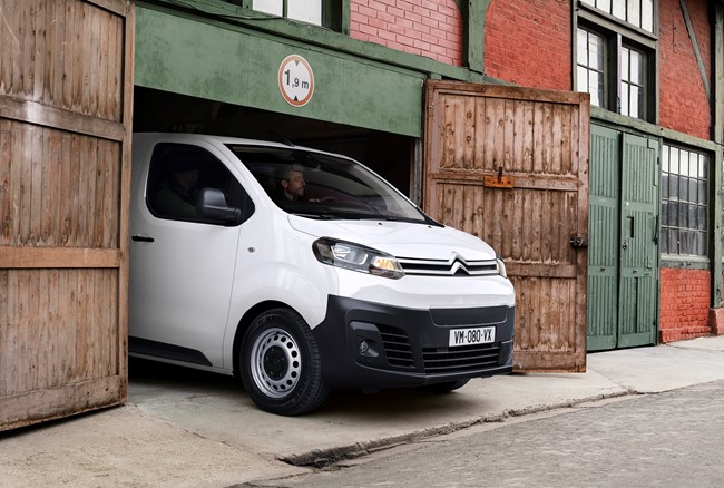 Citroën electrifica su Jumpy, del cual ha vendido 800.000 unidades desde su lanzamiento en 1995