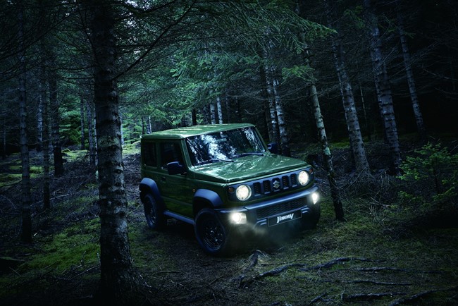 Suzuki lanza en España la versión para profesionales del Jimny, con 863 litros de capacidad de carga