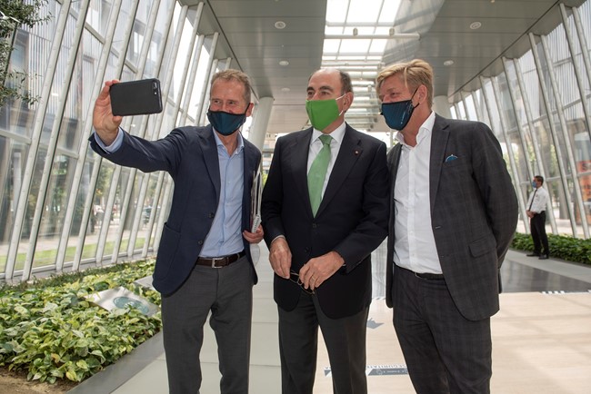 Iberdrola, grupo Volkswagen y Seat firman una alianza estratégica para impulsar la electrificación