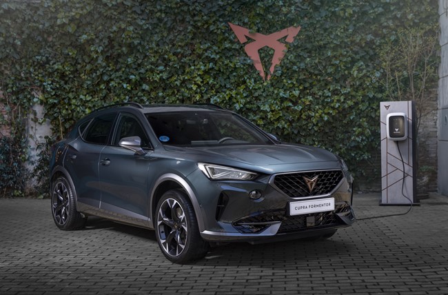 Cupra lanza el nuevo Formentor híbrido enchufable de 204 caballos y 59 kilómetros de autonomía eléctrica