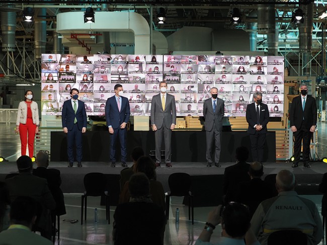 CC.OO. y UGT muestran su satisfacción por el plan de Renault, que da "viabilidad" a sus fábricas