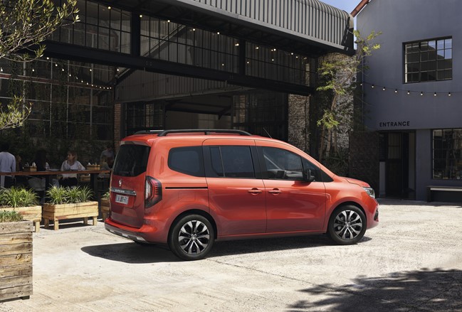 Renault lanzará en junio el nuevo Kangoo Combi, que tendrá una versión 100% eléctrica en 2022
