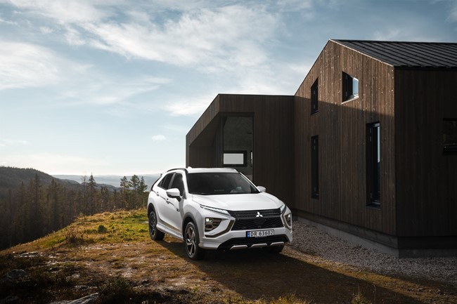 Mitsubishi lanza el Eclipse Cross híbrido enchufable, con hasta 55 kilómetros de autonomía eléctrica