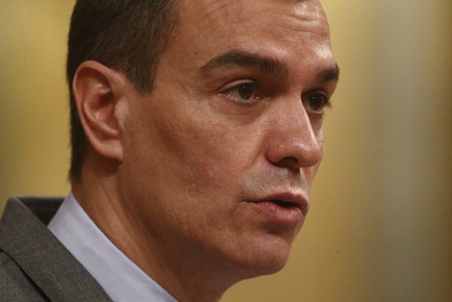 Sánchez anima a todos los operadores e industria a participar en el Perte del vehículo eléctrico