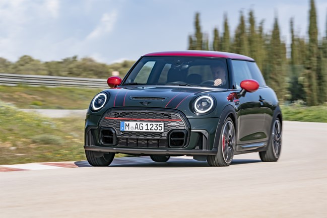 Mini actualiza su John Cooper Works, con nuevos detalles de diseño y más equipamiento de serie