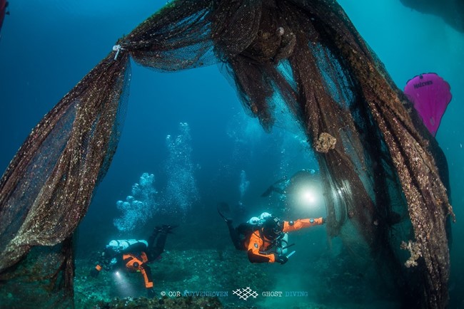 Hyundai Motor colaborará con Healthy Seas para combatir la contaminación oceánica