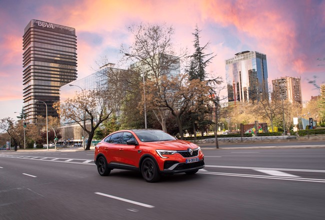 Renault recibe más de 1.150 pedidos en España del nuevo Arkana en un mes