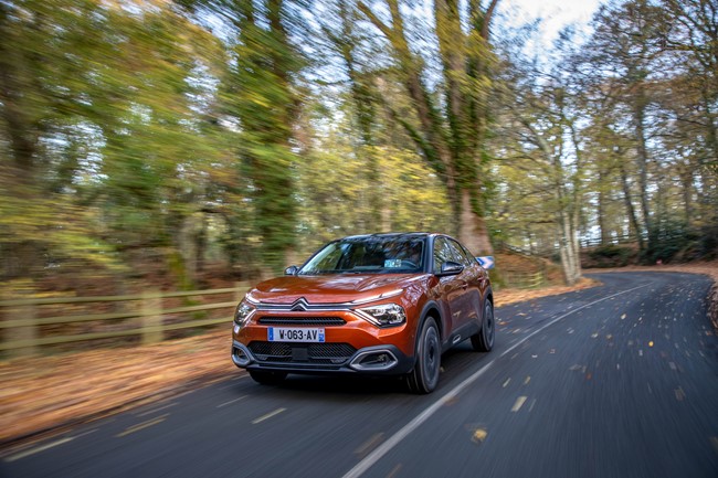 Citroën aumenta la gama de motores del C4, con un gasolina de 100 caballos y un diésel de 110