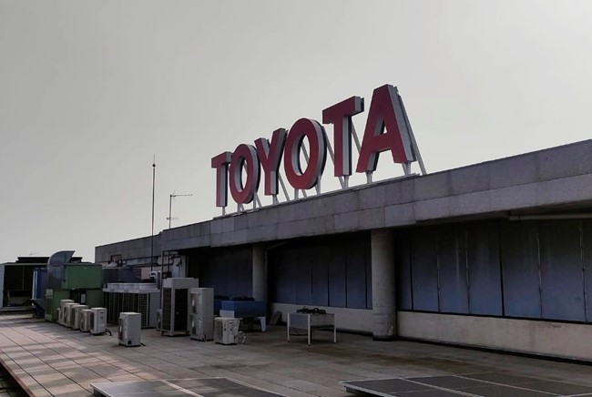 Toyota aumenta un 10% su beneficio en el año fiscal y gana más de 17.000 millones