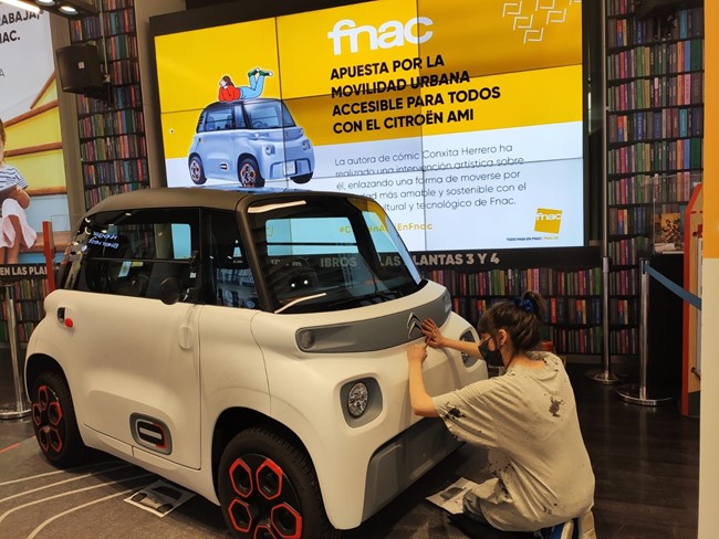 Fnac refuerza su apuesta por la movilidad sostenible con la venta en sus tiendas del Citroën AMI