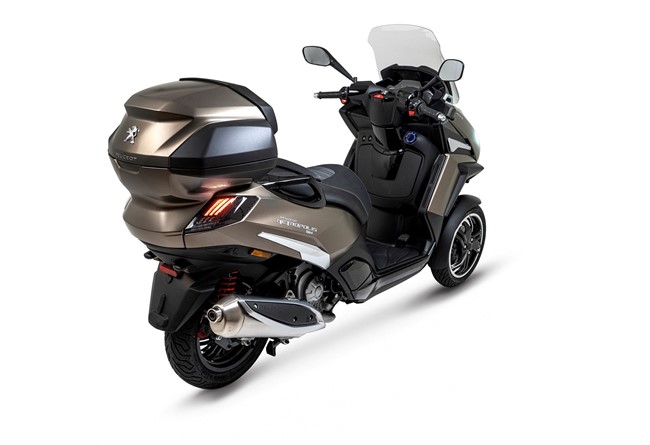 Peugeot Motocycles amplía la gama de su Metropolis con las versiones SW y GT