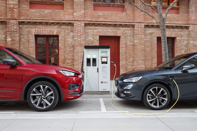 Los coches eléctricos e híbridos enchufables representarán un 39% del mercado en 2023
