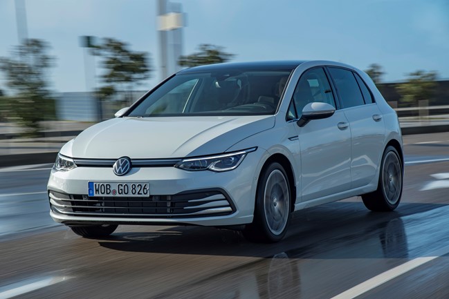 Un Volkswagen Golf de menos de 10 años y con más de 100 caballos, el coche de ocasión más buscado
