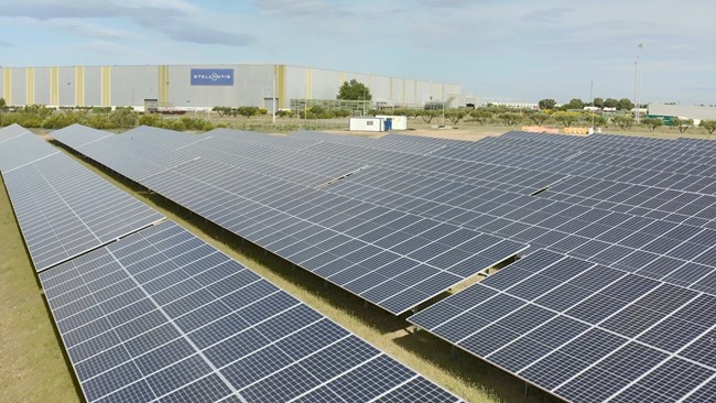 La planta fotovoltaica de Stellantis cubrirá entre el 15% y el 20% del consumo eléctrico de la factoría