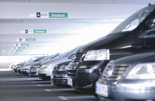 El sector del 'rent a car' facturó en 2020 480 millones de euros, un 73% menos que el año anterior