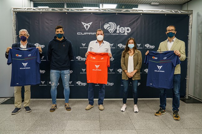 Cupra se convierte en patrocinador y vehículo oficial de la Federación Española de Pádel