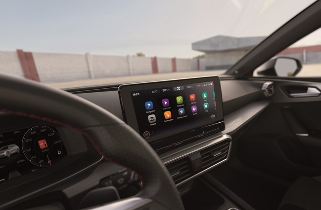 Seat incorpora el sistema Full Link inalámbrico en sus nuevos Ibiza, Arona, León, Ateca y Tarraco