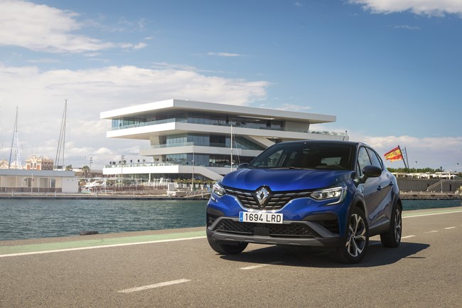 Renault amplía la gama del 'español' Captur con una versión híbrida autorrecargable de 145 caballos