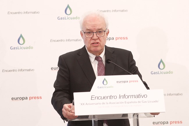 Industria se reúne con comunidades, ayuntamientos y zonas francas para impulsar el vehículo conectado