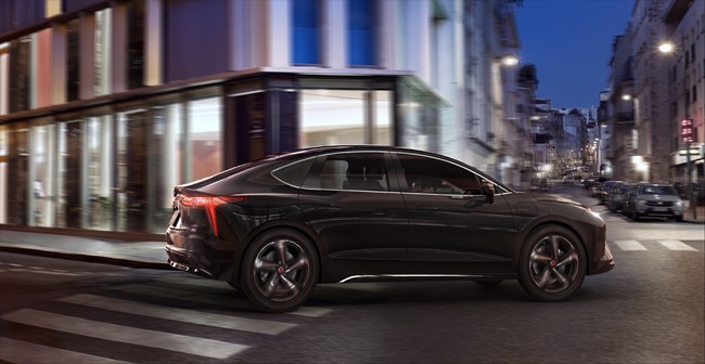 Mobilize (Renault) presenta Limo, la nueva berlina 100% eléctrica para taxis y VTC