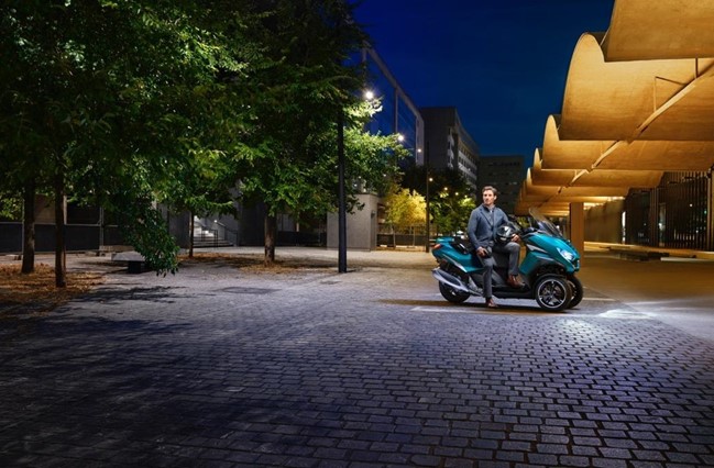Peugeot Motocycles seguirá comercializando la scooter Metropolis en Francia e Italia