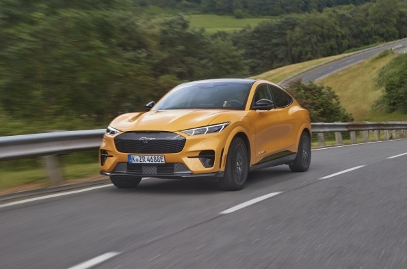 Ford exhibirá el Mustang Mach-E GT y la E-Transit en primicia en Automobile Barcelona