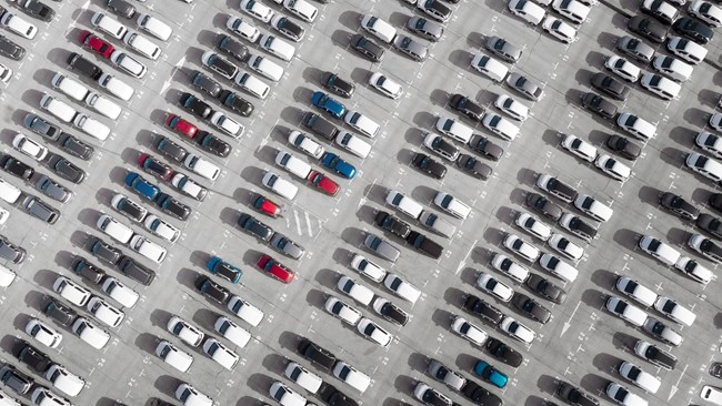 La venta de vehículos eléctricos debe aumentar un 13.500% para llegar a un parque de 5 millones en 2030