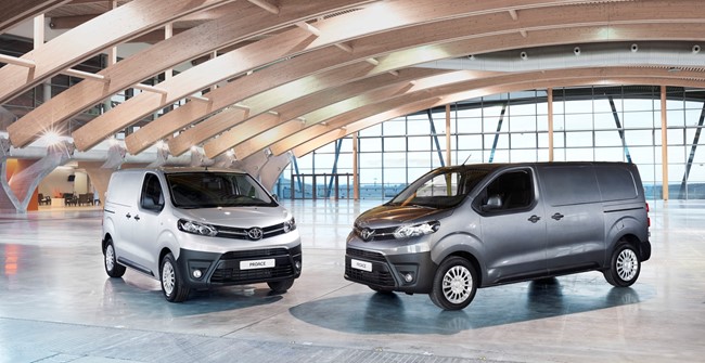 Toyota España lanza la gama 2022 de Proace y Proace Electric