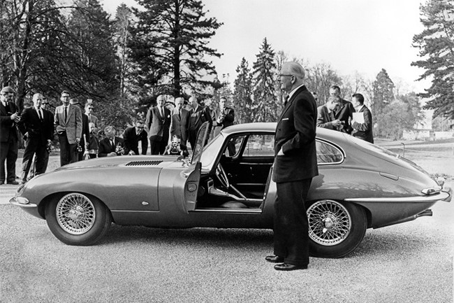 Jaguar celebra el 60 aniversario del E-Type en el XVIII Salón Retromóvil Madrid