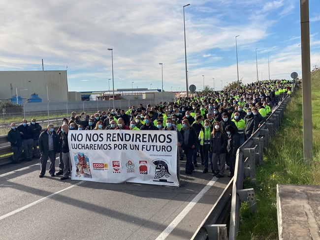 La mesa de reindustrialización de Nissan activa el proyecto del hub a la espera de GWM
