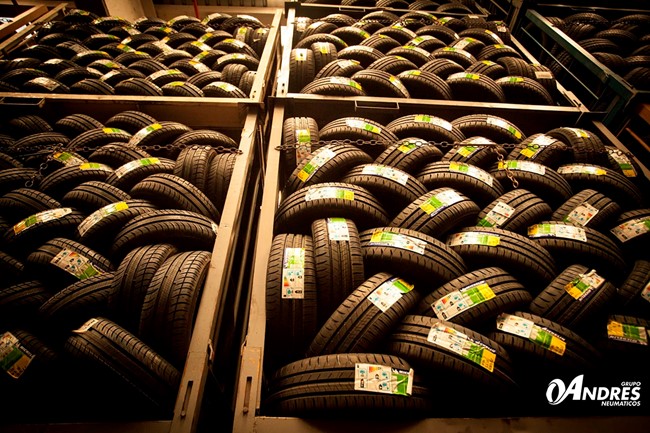 La importación de neumáticos asiáticos acumula un crecimiento de un 30,2% en 'consumer' hasta septiembre