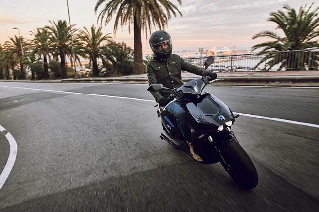 El fabricante de motos eléctricas RAY Electric Motors se une a Anesdor