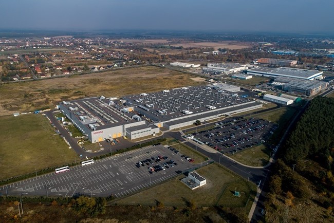 Toyota transforma su planta de Polonia como respuesta a la demanda de coches electrificados