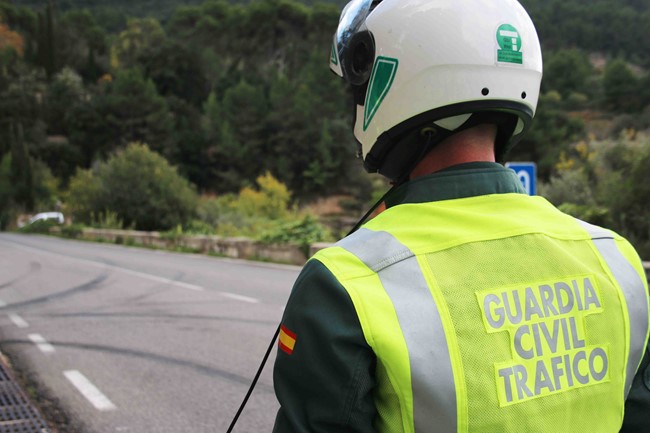 Tráfico denuncia un total de 998 vehículos transporte escolar y de menores en una semana
