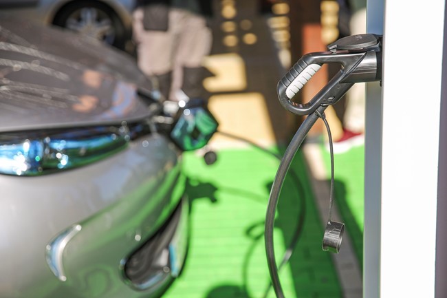 Las ventas de vehículos eléctricos se disparan un 37,8% en 2021