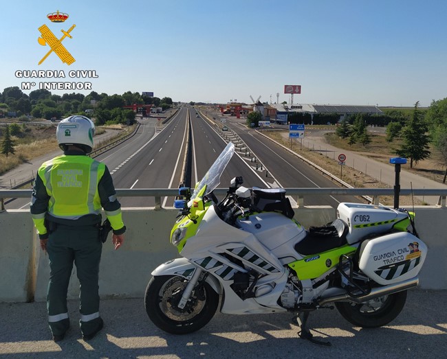 El fin de semana se cierra con seis muertos en carretera, entre ellos un motorista y tres peatones