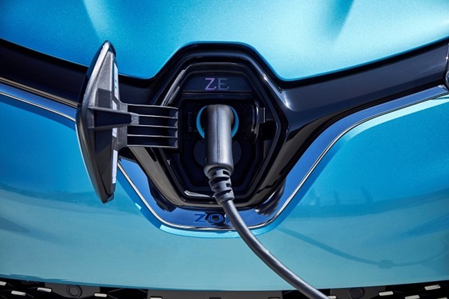 El mercado español de vehículos eléctricos de ocasión se duplicó en 2021 y superó las 10.000 unidades