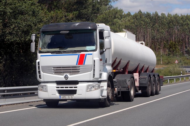 Casi uno de cada tres vehículos pesados para el transporte de mercancías no supera la ITV a la primera