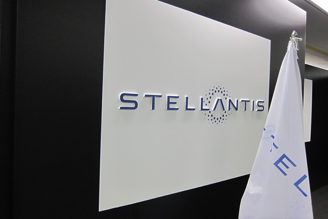 Stellantis reembolsa 6.300 millones de euros de un crédito al banco italiano Intesa Sanpaolo