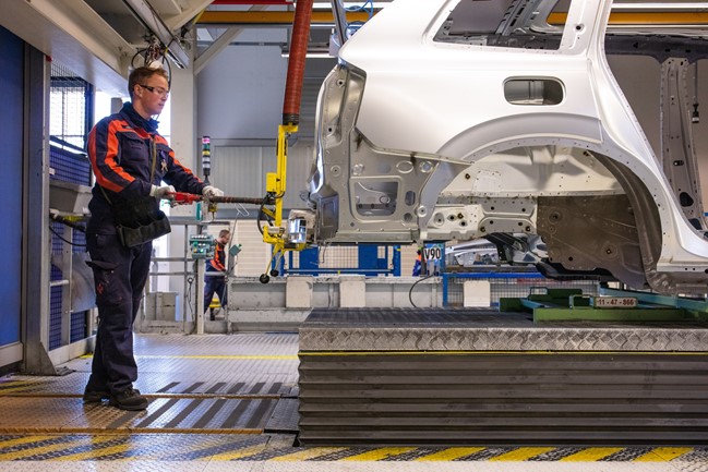 Los proveedores de automoción calculan que se dejarán de producir hasta 6 millones de vehículos en 2022