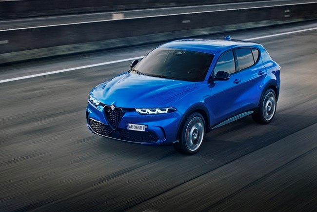 Alfa Romeo lanza en abril el todocamino Tonale, con dos motorizaciones híbridas de hasta 275 caballos
