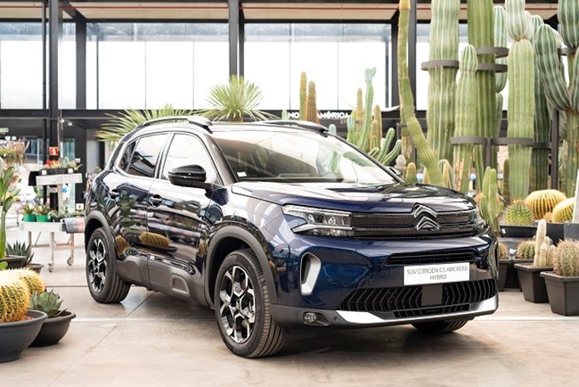 Citroën presenta el todocamino C5 Aircross y la versión "aventurera" My Ami Buggy Concept