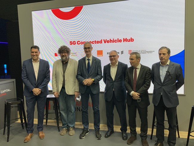 Applus+ Idiada pone en marcha el primer centro 5G de Europa para el vehículo conectado