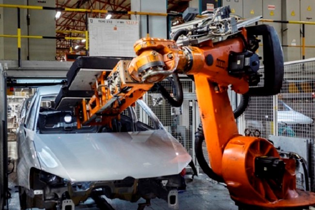 UGT FICA exige a Industria que convoque la Mesa de Automoción para abordar la situación del sector